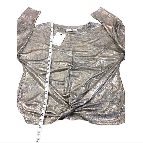 Fourteenth Place Gold Metallic Front Twist Top Size Medium - Picture 6 of 10